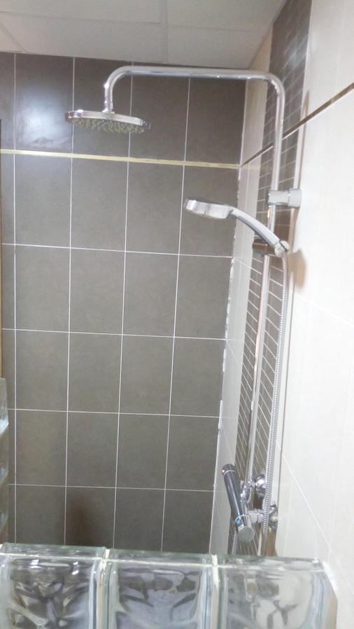 Hotel Le Petit Bateau Conakry Exterior photo